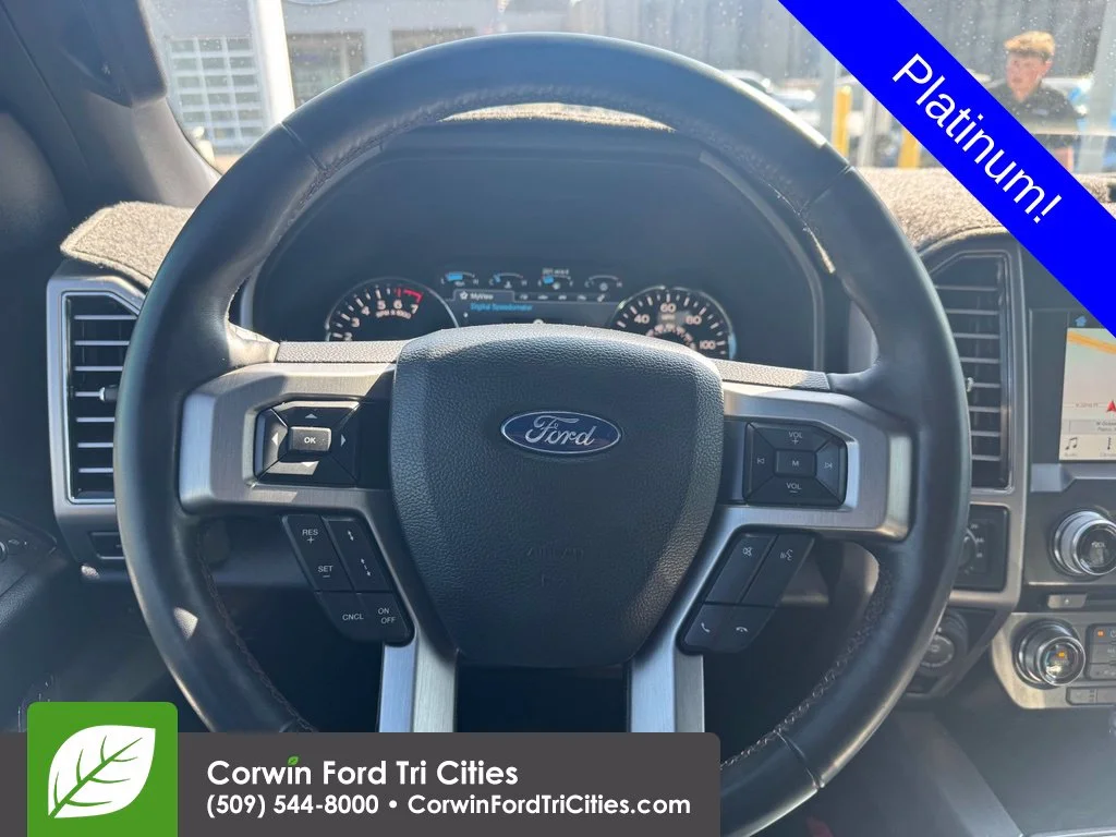 Used 2018 White Platinum Tri-Coat Metallic Ford Platinum image 13