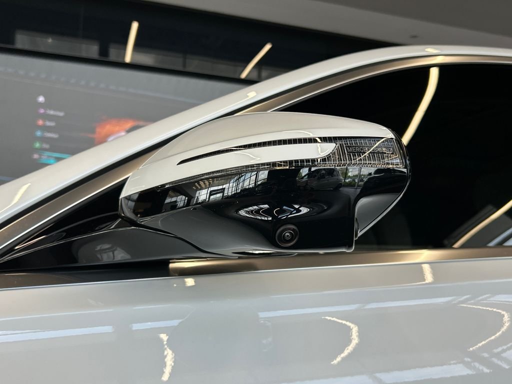 New 2027 MANUFAKTUR Moonlight White Metallic Mercedes-Benz S 580 image 26