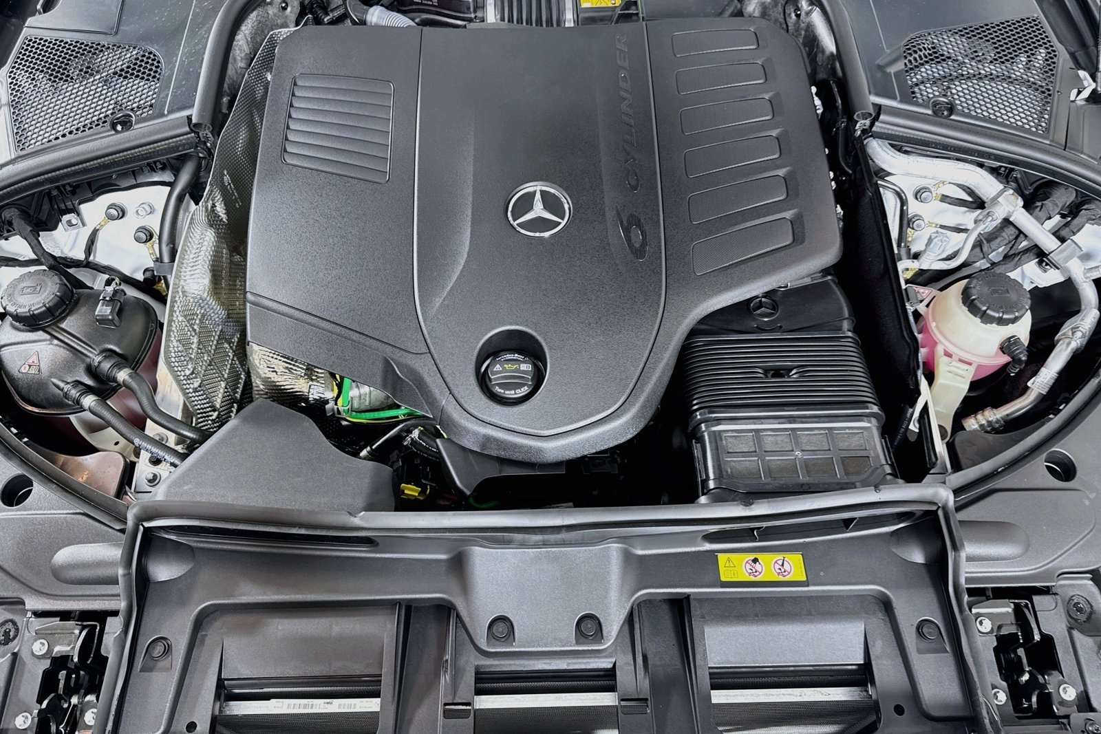 New 2027 MANUFAKTUR Moonlight White Metallic Mercedes-Benz S 500 image 28