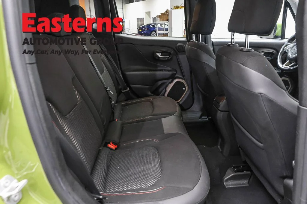 Used 2016 Green Jeep Latitude image 24