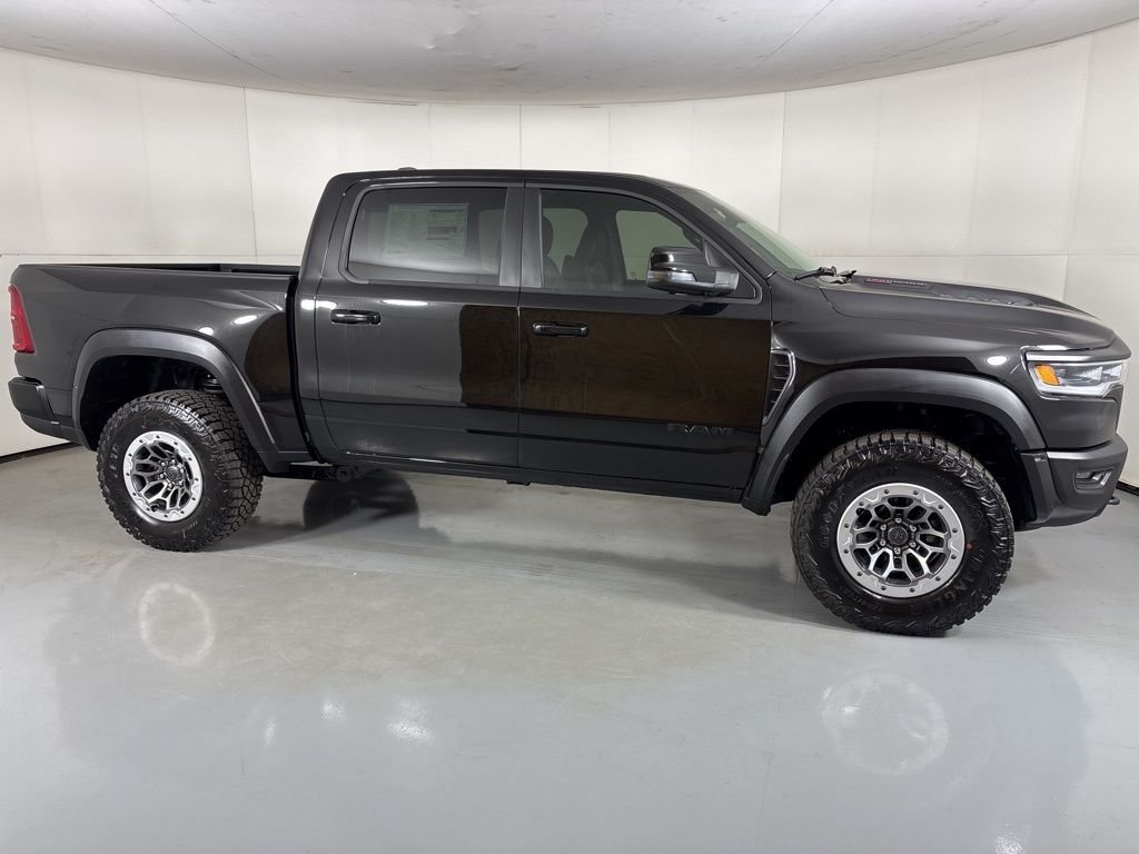 New 2026 Diamond Black Crystal Pearl-Coat Exterior Paint RAM RHO image 9
