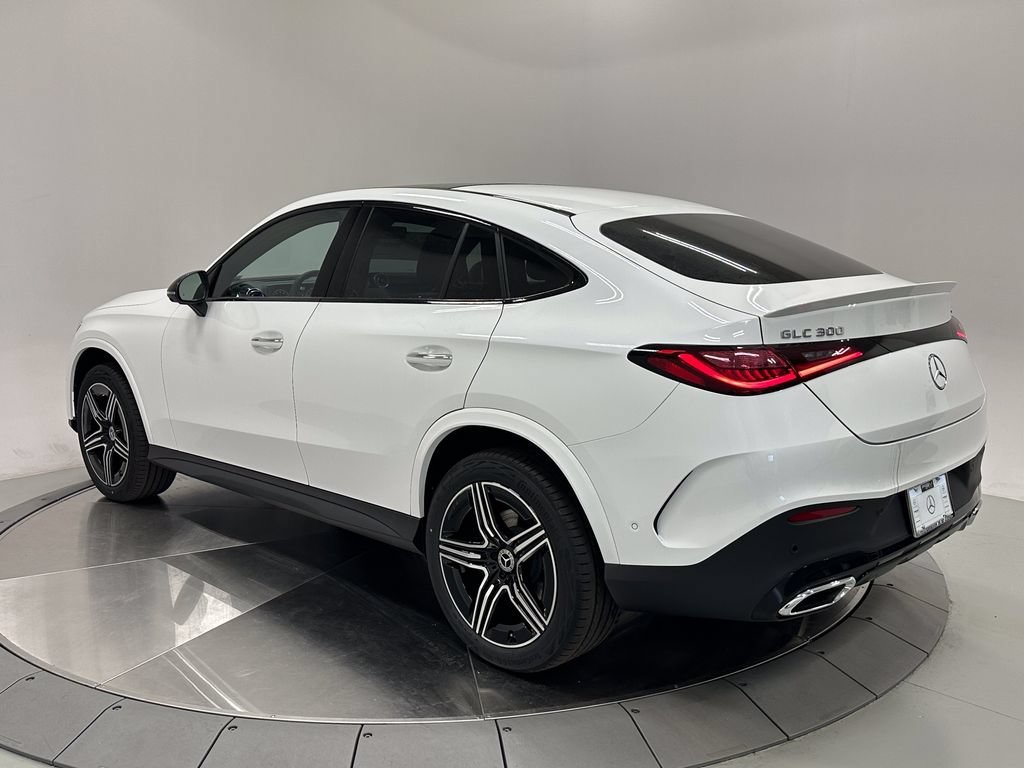 New 2026 MANUFAKTUR Moonlight White Metallic Mercedes-Benz GLC 300 image 6