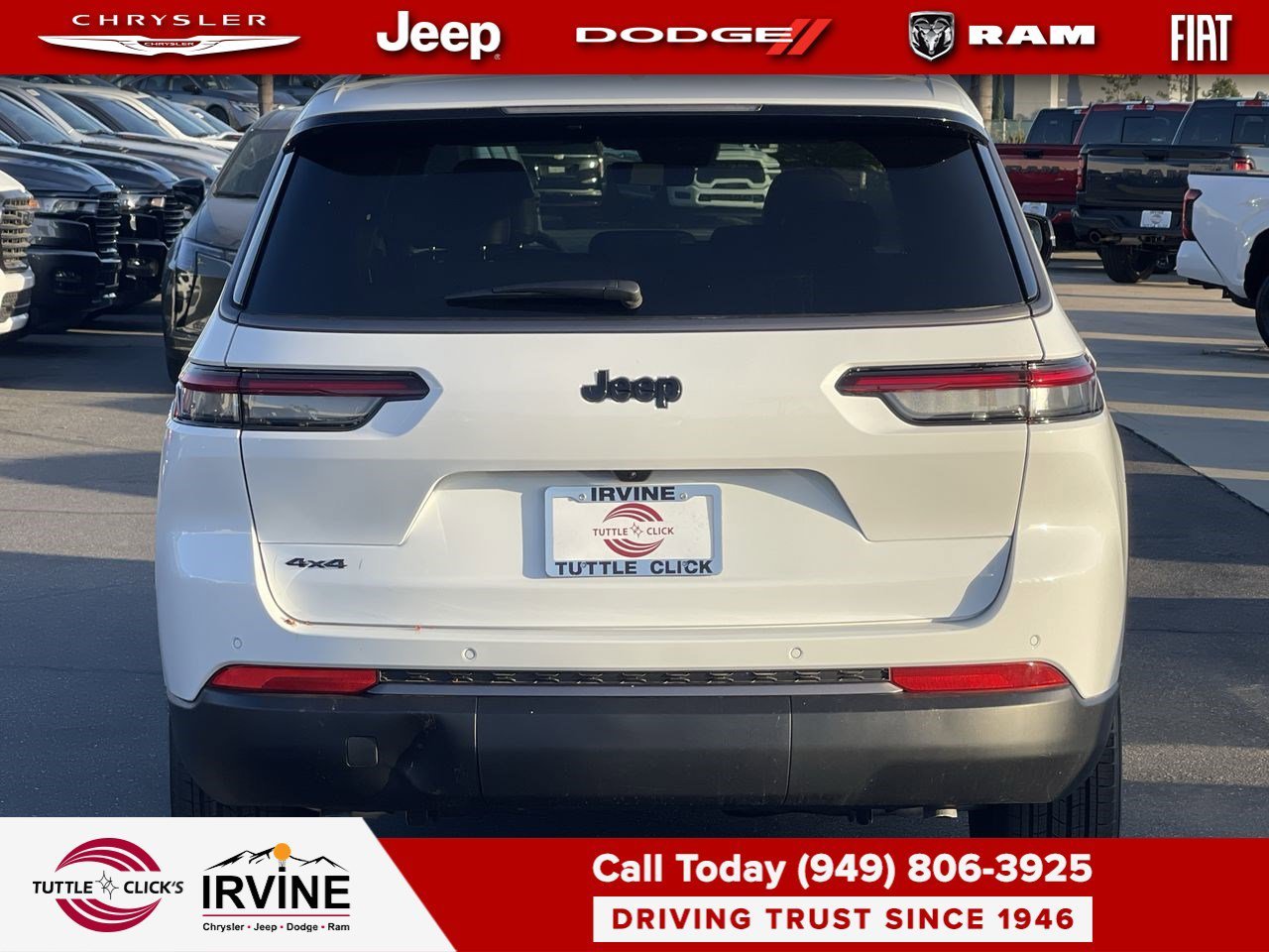 New 2026 Bright White Clear-Coat Exterior Paint Jeep Laredo Altitude image 5