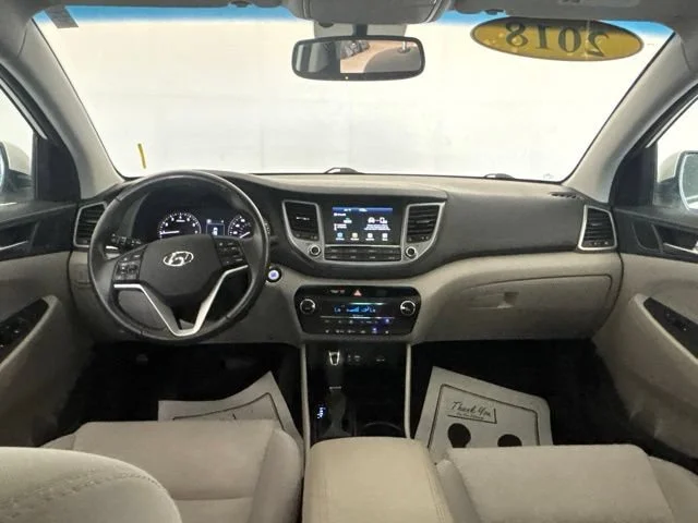 Used 2018 White Hyundai Value image 19