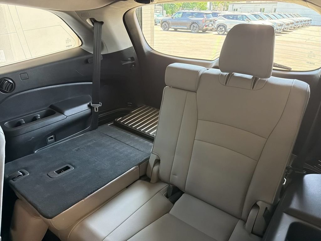 Used 2018  Honda EX-L image 19