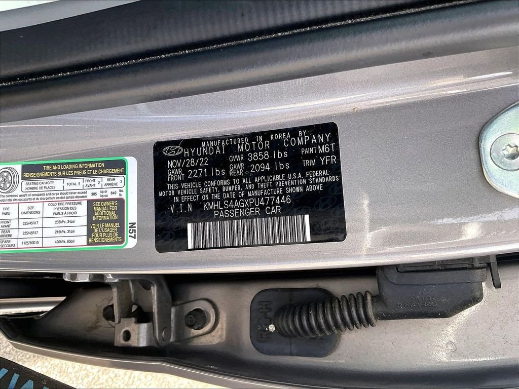 Used 2023 Silver Hyundai SEL image 35