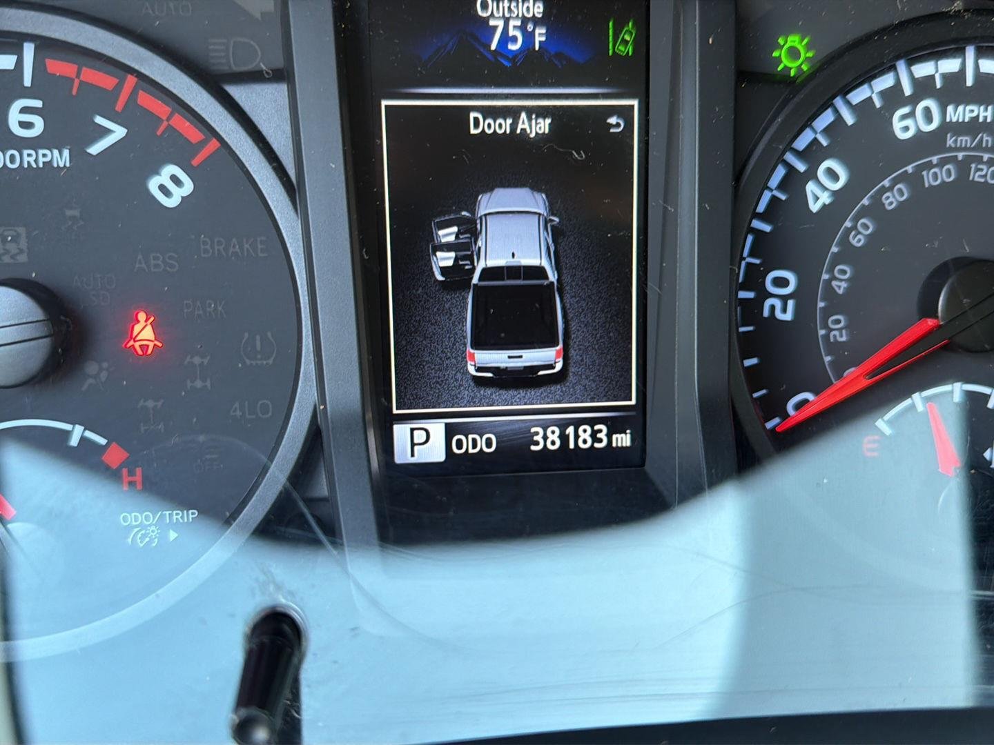 Used 2023 Ice Cap Toyota SR V6 image 27