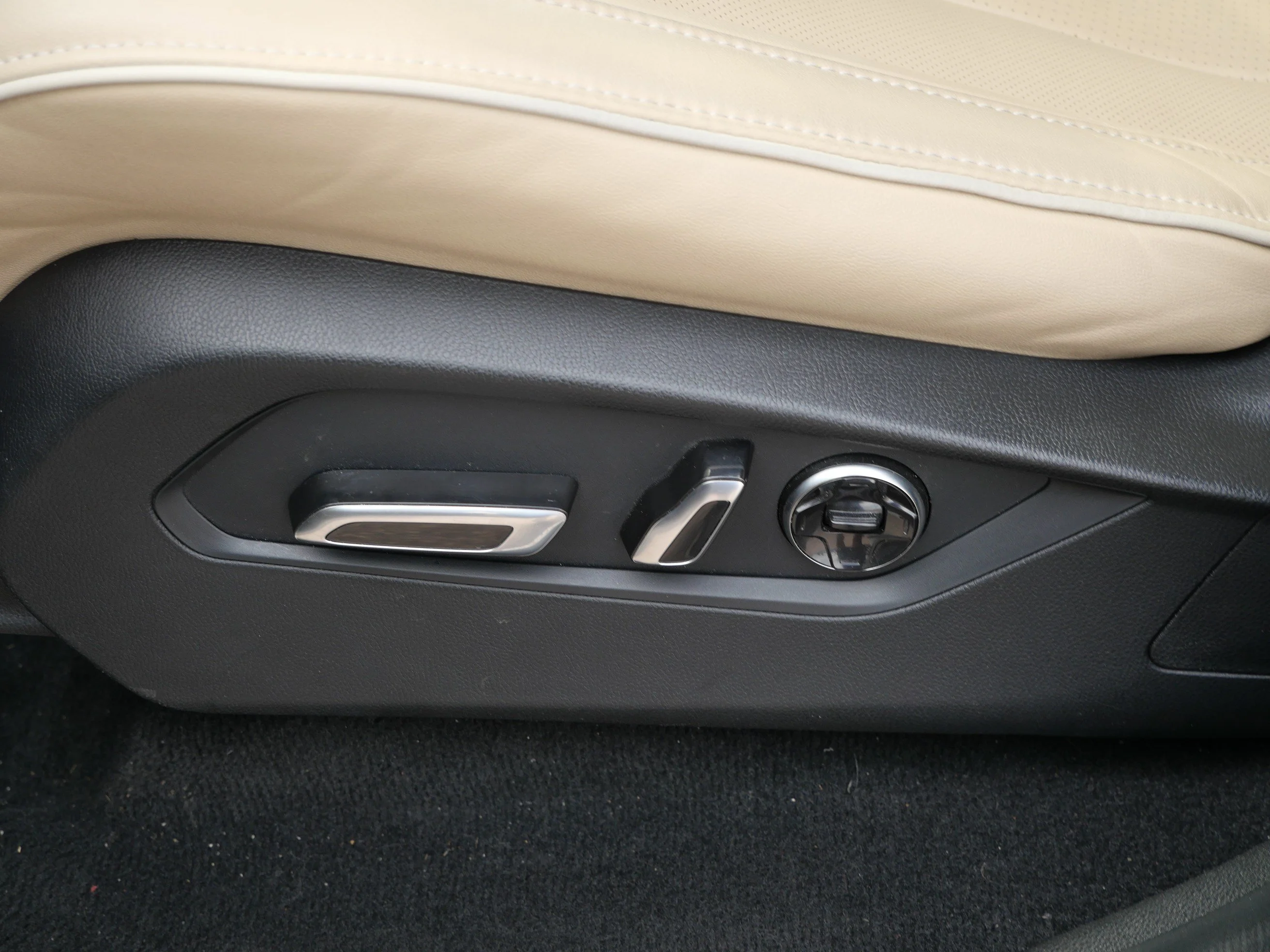 Used 2022 Platinum White Pearl Acura w/Advance Package image 19