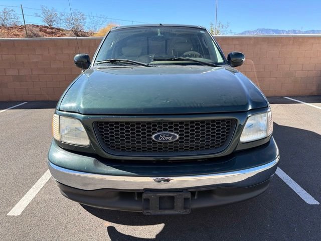 Used 2003 Green Ford Lariat image 2