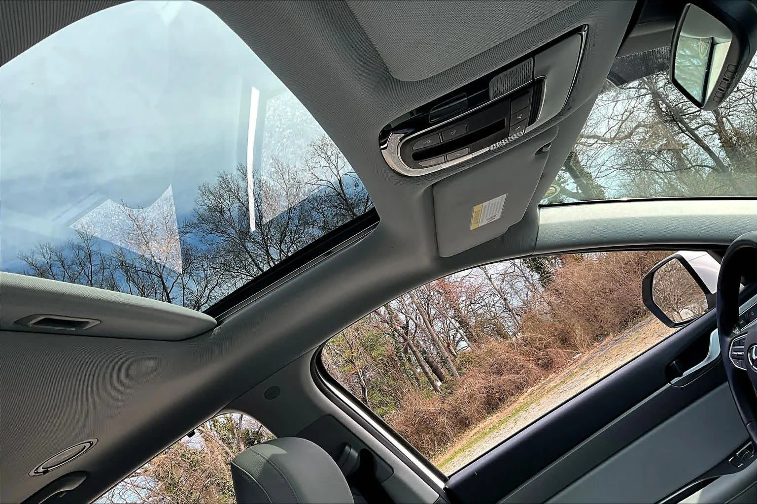 Used 2020 Hyper White Hyundai SEL image 14