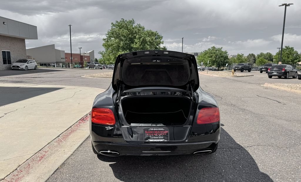 Used 2012 Black Bentley Base image 8