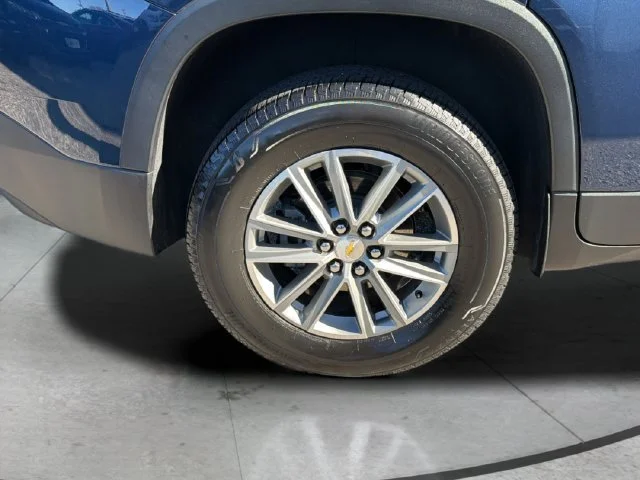 Used 2023 NORTHSKY BLUE METALLIC Chevrolet LT Cloth image 31