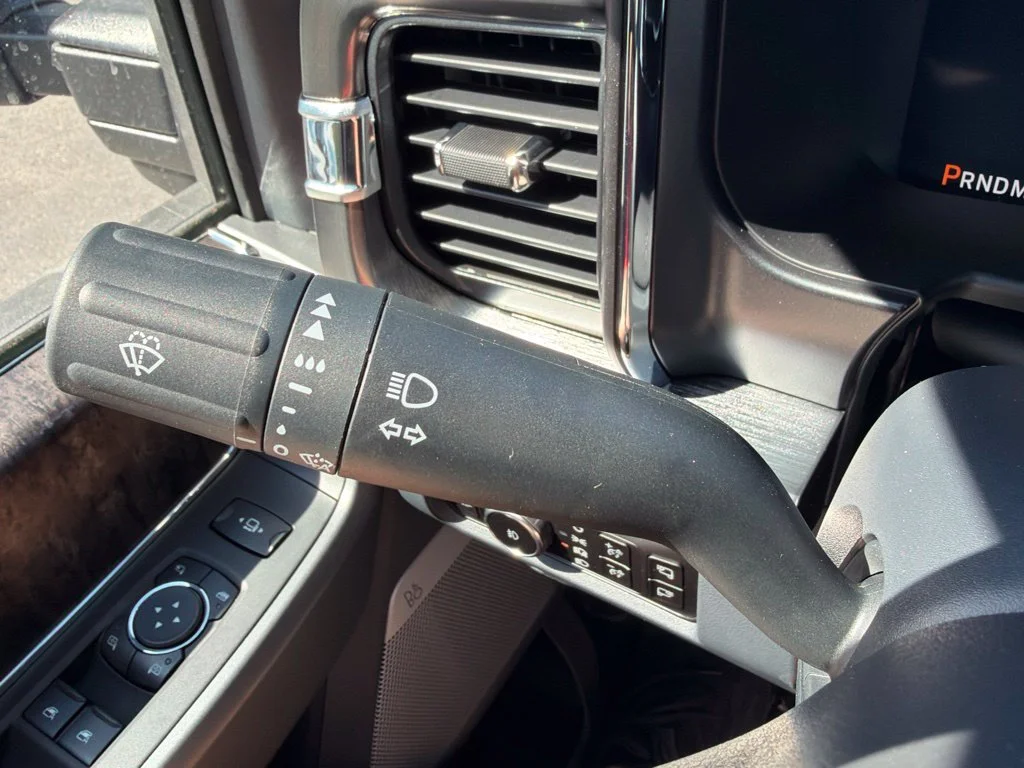 New 2027 Agate Black Metallic Ford F-250® Lariat® image 29