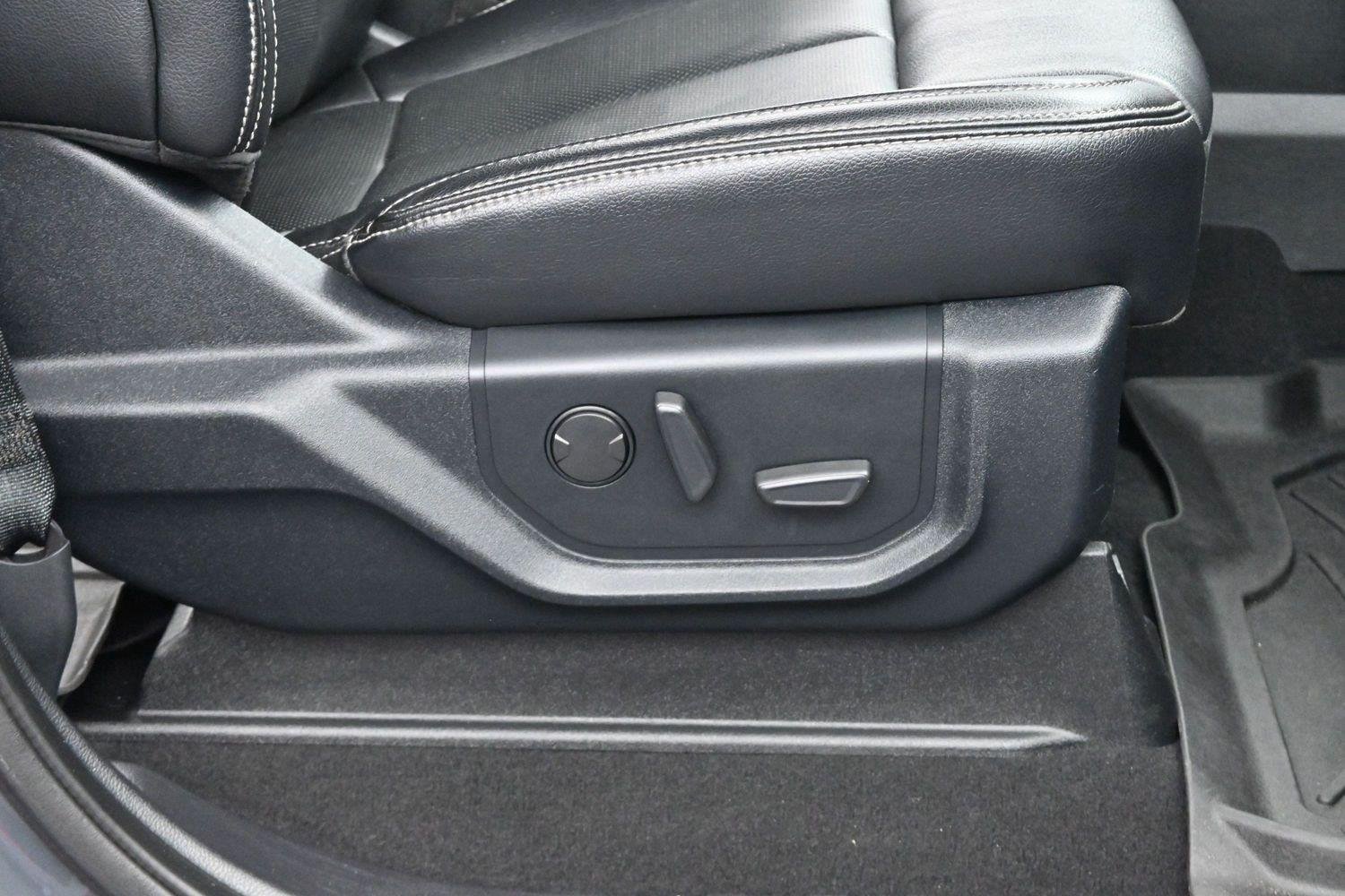 Used 2021 Lithium Gray Ford Lariat image 34