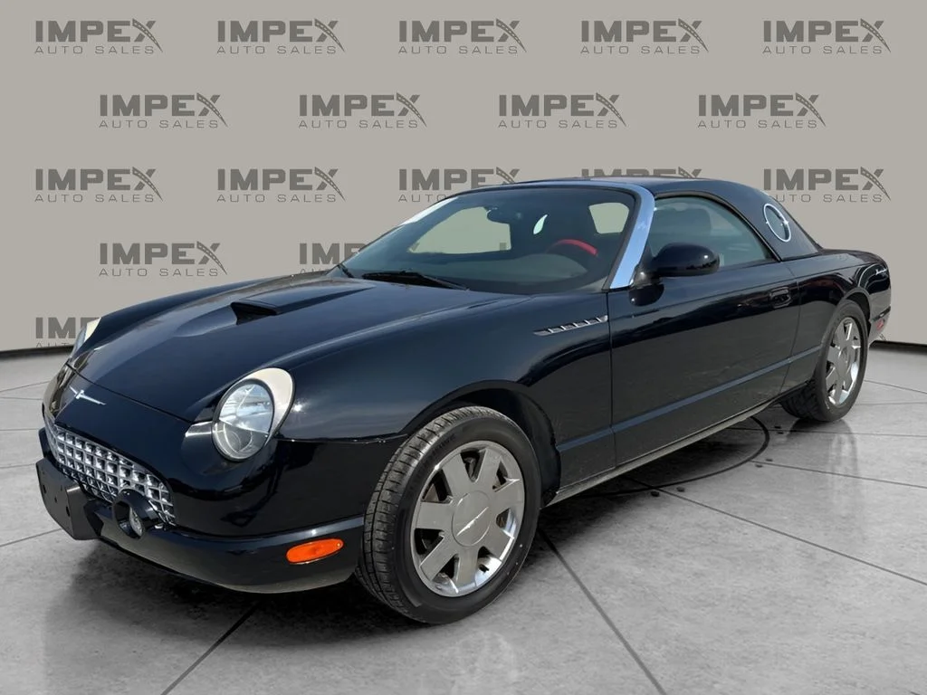Used 2002 Black Ford Base image 1