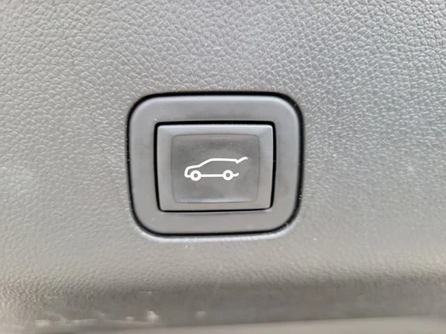 Used 2023 Onyx Black GMC Denali image 11
