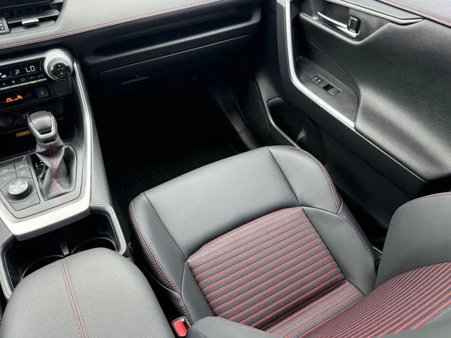 Certified Used 2025 SUPERSONIC RED/BLACK Toyota XSE image 24