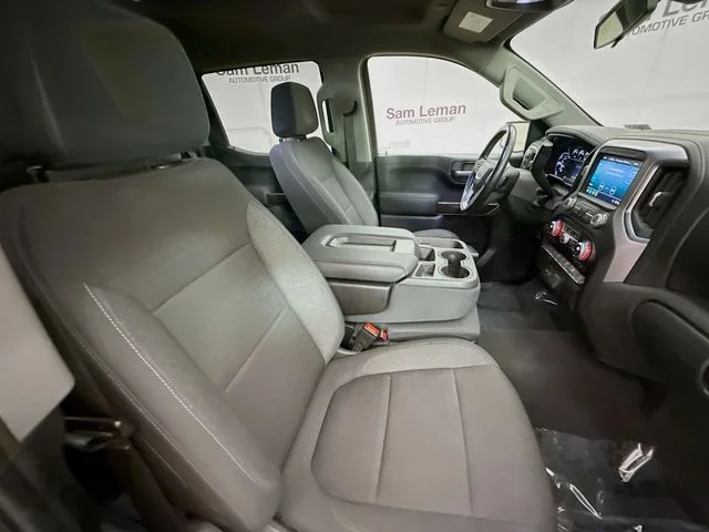 Used 2021 Silver GMC Elevation image 28