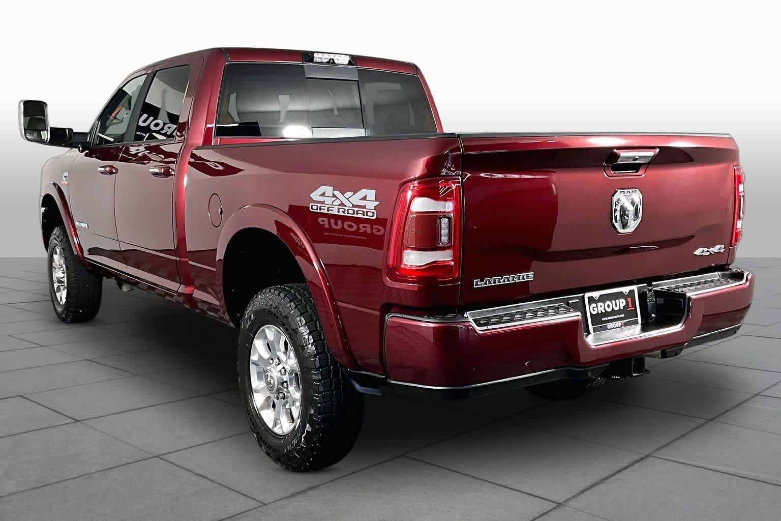 Used 2021 Delmonico Red Pearlcoat Ram Laramie image 11
