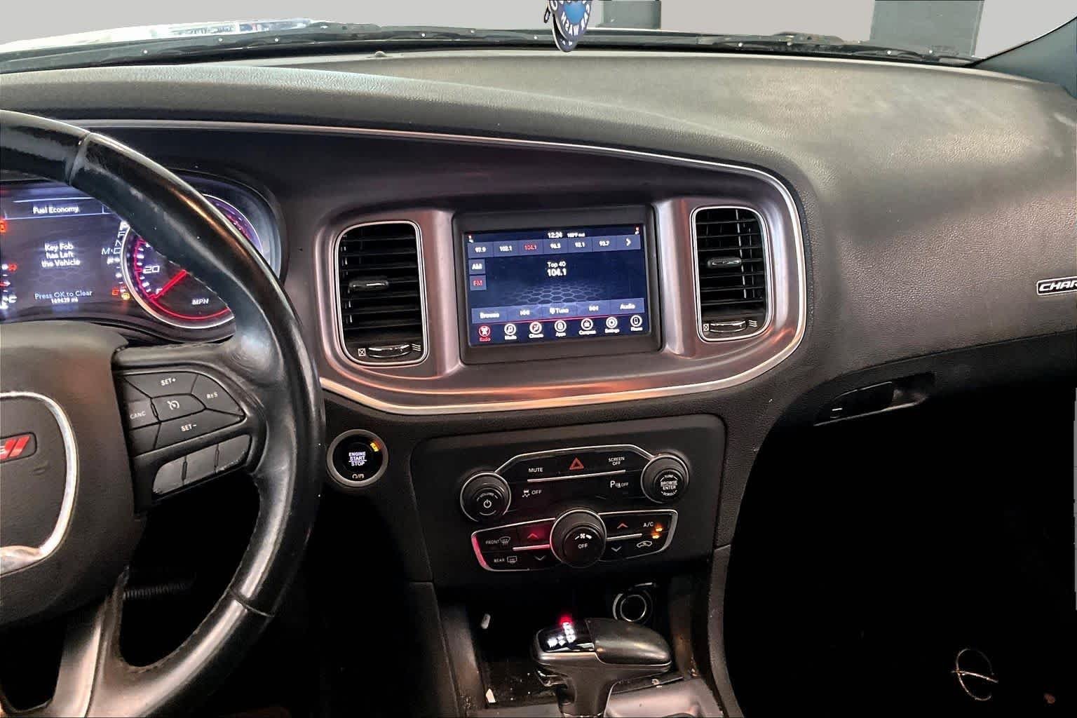 Pre-Owned 2019 Dodge Charger SXT