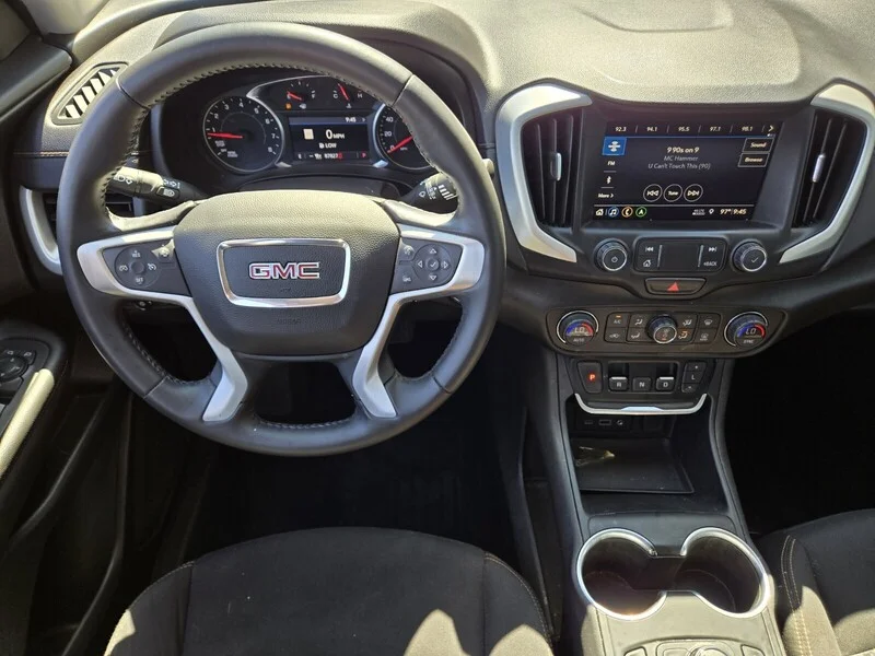 Used 2021 Blue Emerald Metallic GMC SLE image 9