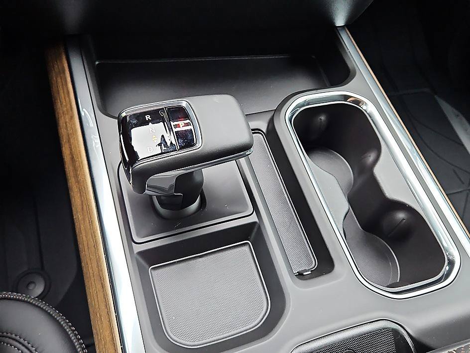 2026 Chevrolet Silverado 1500 High Country - Photo 20