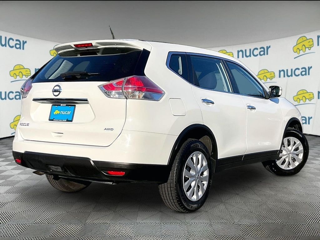 Used 2015 Glacier White Nissan S image 6