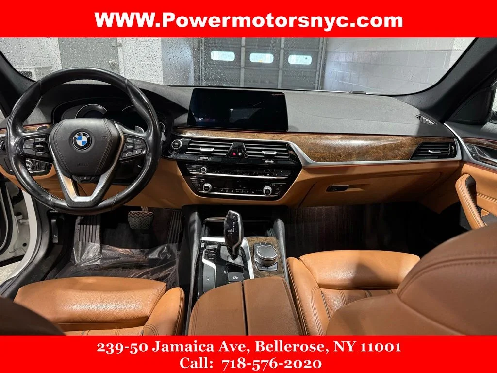 Used 2019 White BMW 540i xDrive image 22