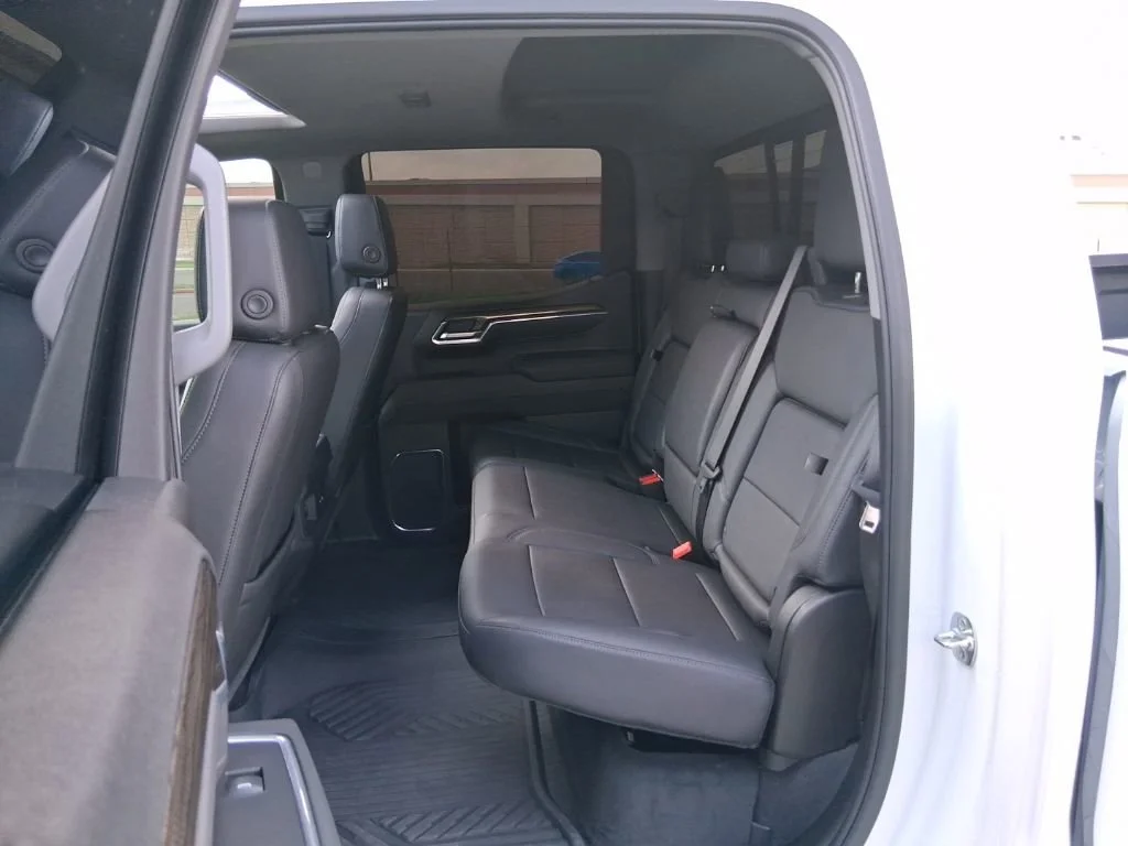 Used 2025 Summit White Chevrolet LT Trail Boss image 20