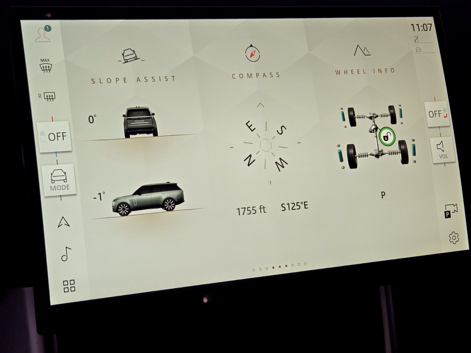 New 2026 Icy White Satin Land Rover SE image 27
