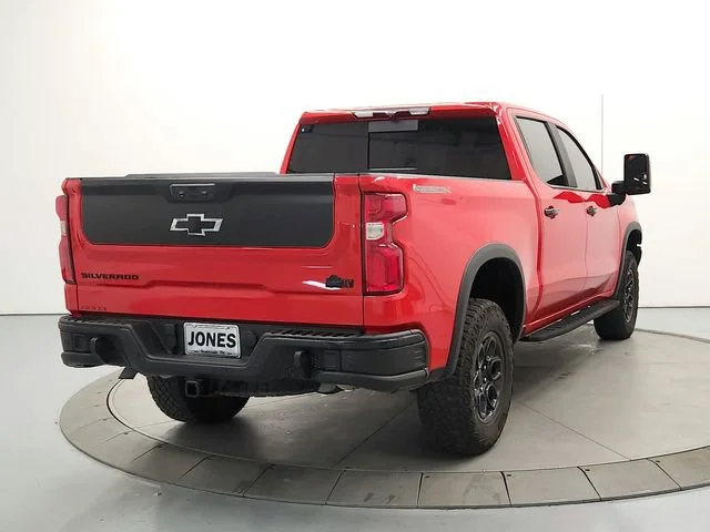 2023 Chevrolet Silverado 1500 ZR2 - Photo 7