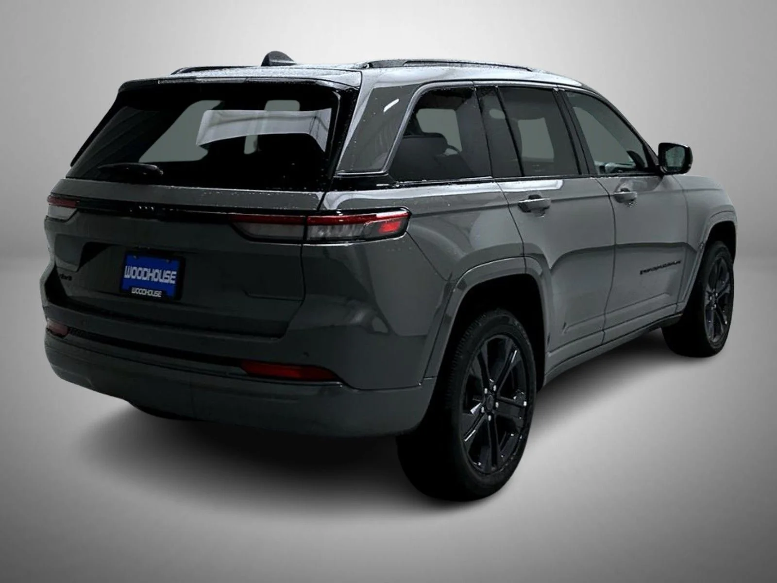 New 2027 Gray Jeep Limited Reserve image 5