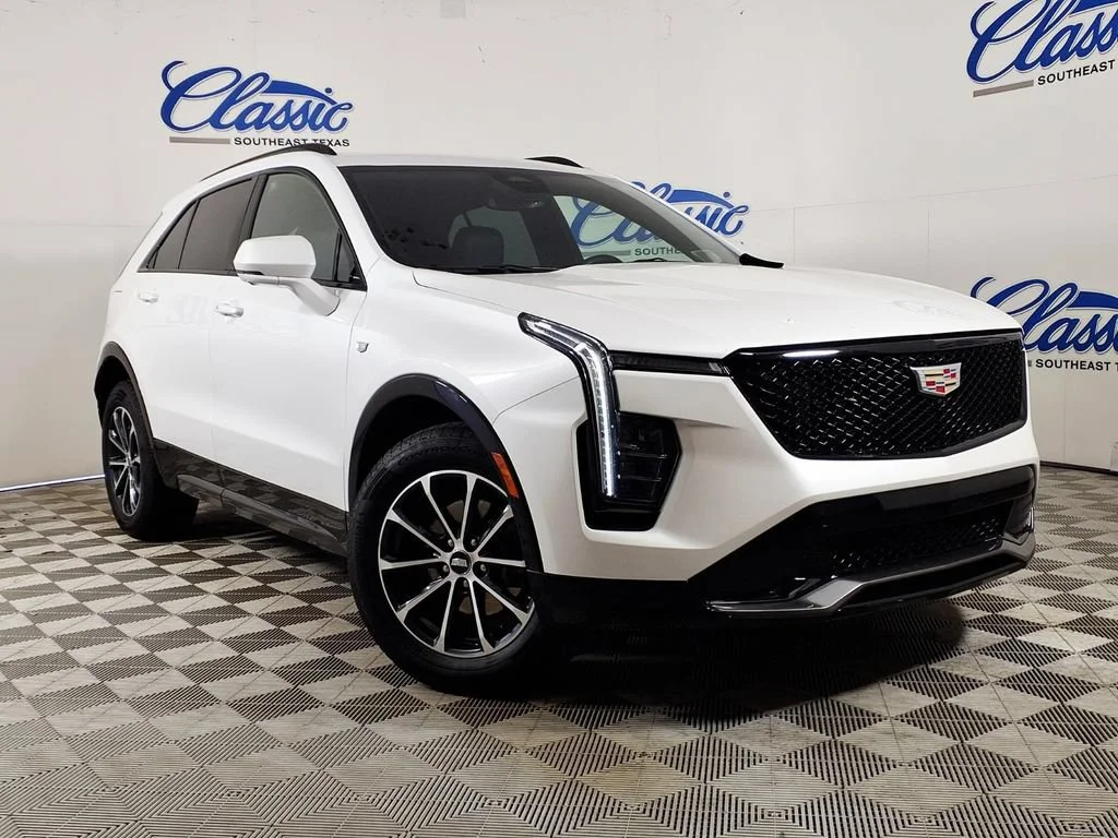 2025 Cadillac XT4 Sport