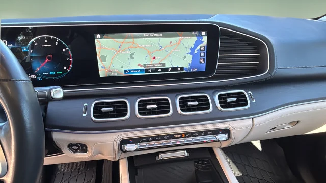 Used 2021  Mercedes-Benz GLE 450 image 26