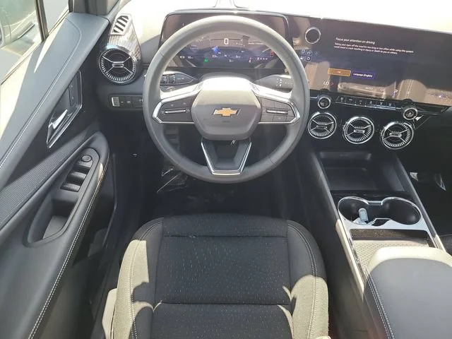 New 2025 Sterling Gray Metallic Chevrolet LT image 17
