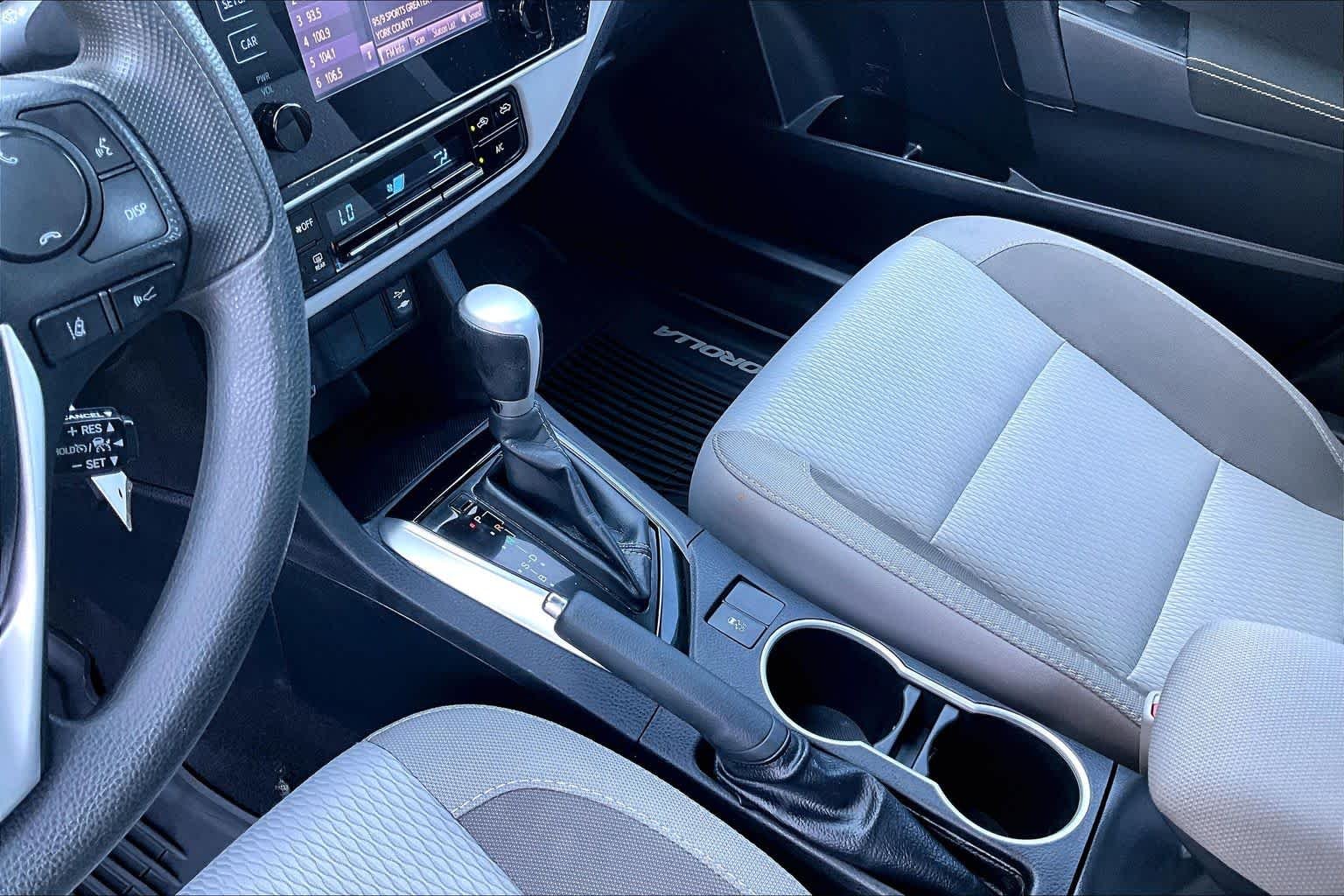 Used 2019 Galactic Aqua Mica Toyota LE image 16