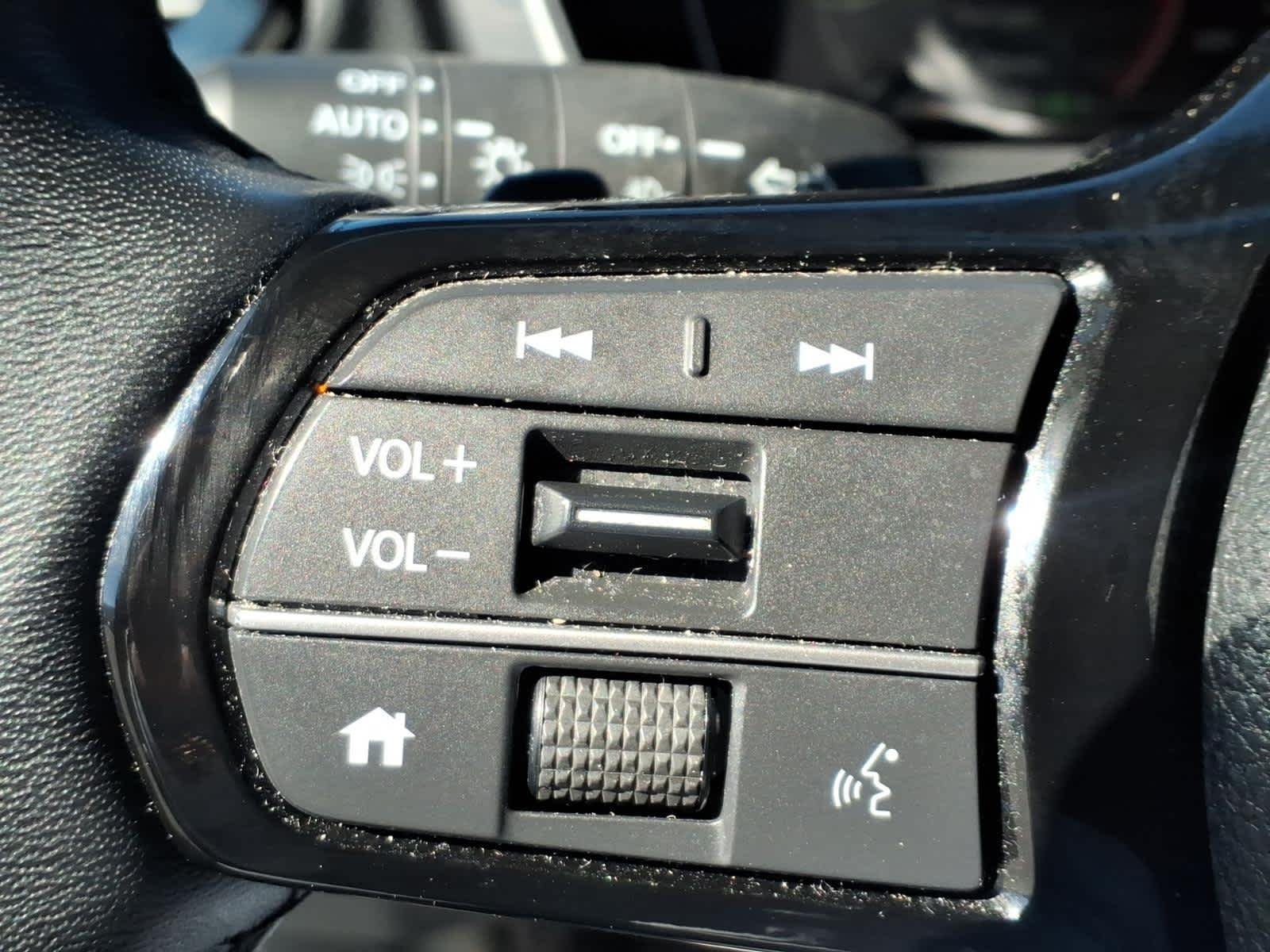 2025 Honda Pilot EX-L - Photo 11