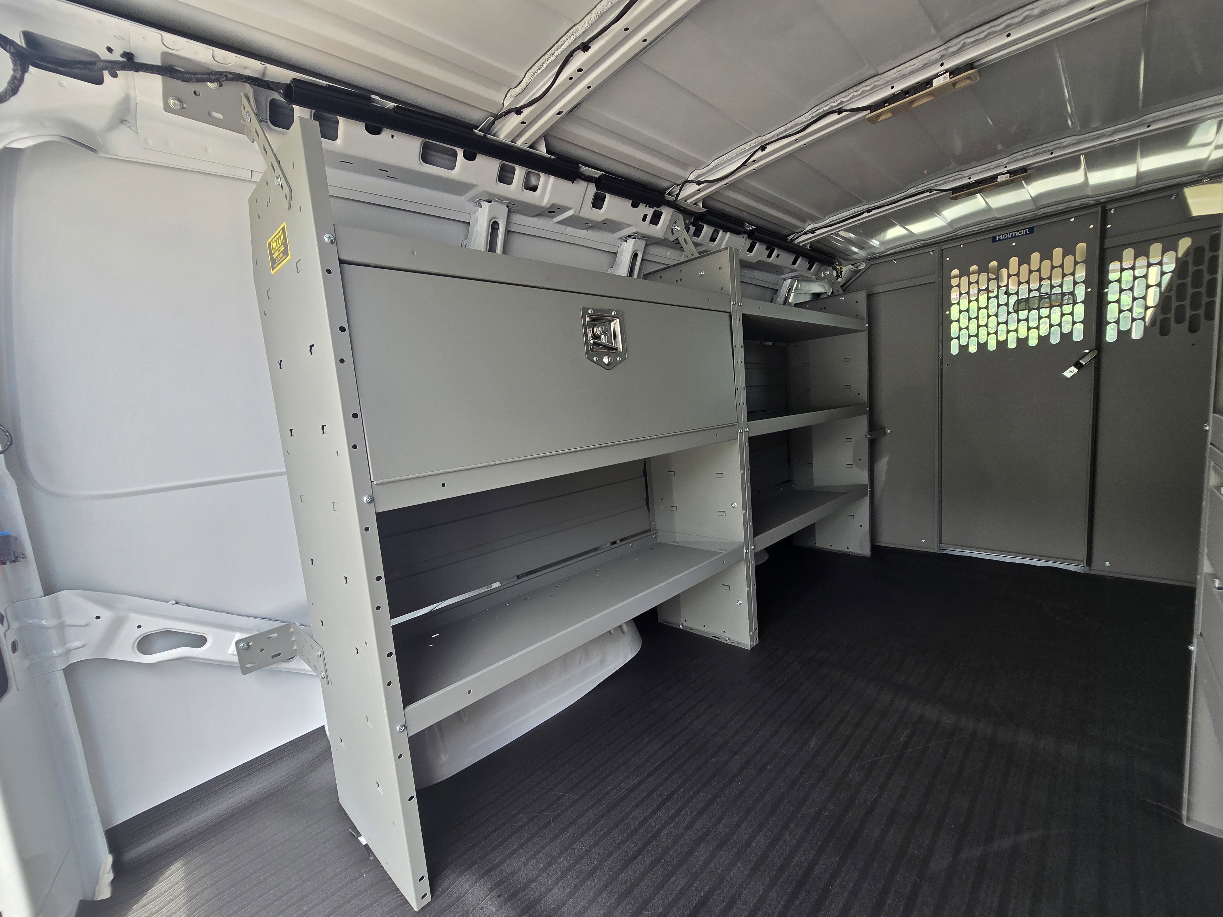 2025 GMC Savana Cargo Work Van - Photo 7
