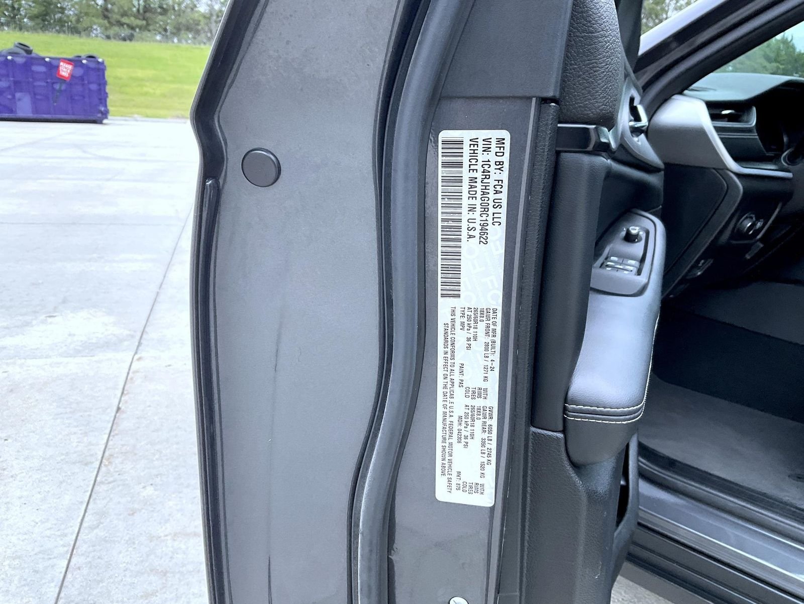 Used 2024 Gray Jeep Altitude image 25