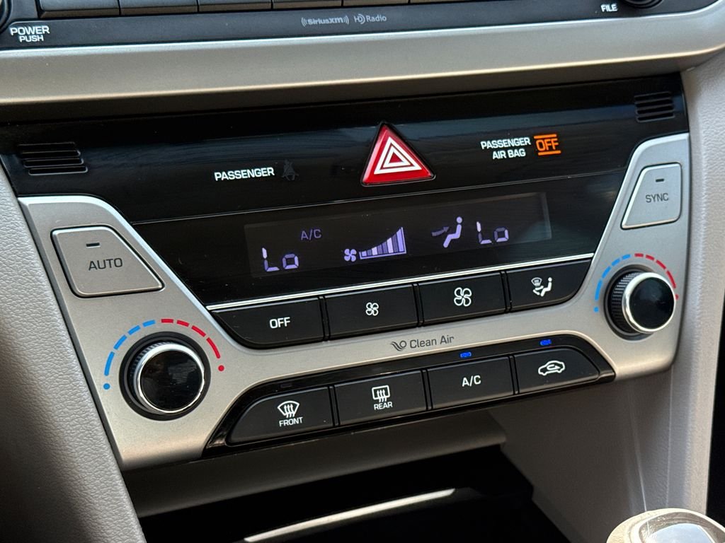 Used 2017 Silver Hyundai SE image 23