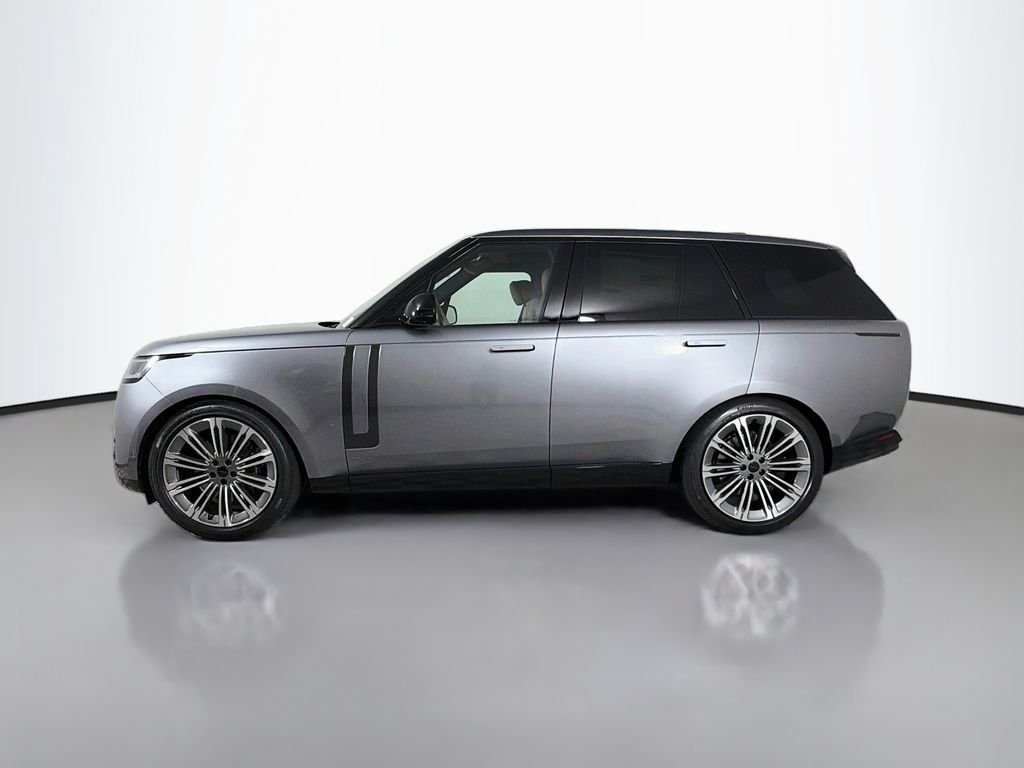 New 2026 Eiger Grey Land Rover SE image 8
