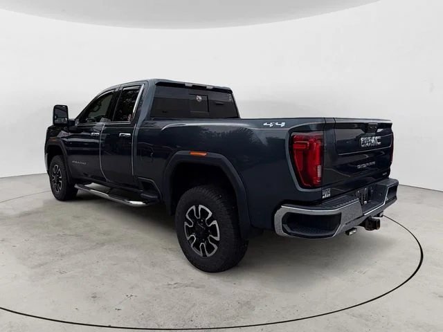 Used 2020 Blue GMC SLT image 2