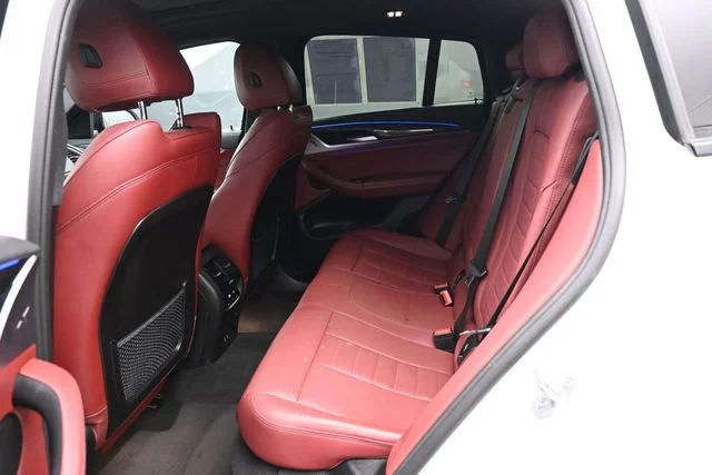 Used 2021 White BMW xDrive30i image 11