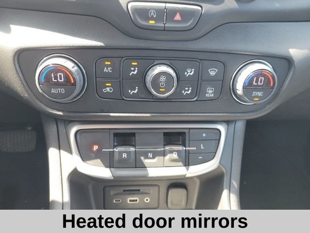 Used 2024 Silver GMC SLT image 8