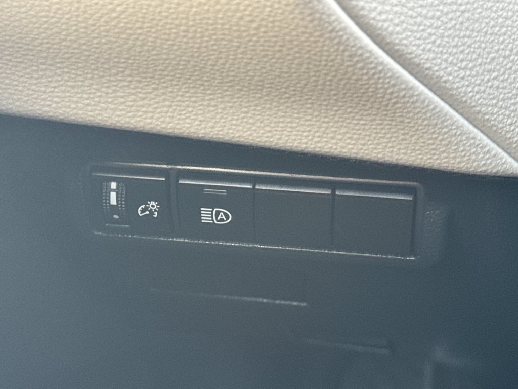 Certified Used 2025 Silver Toyota L image 33
