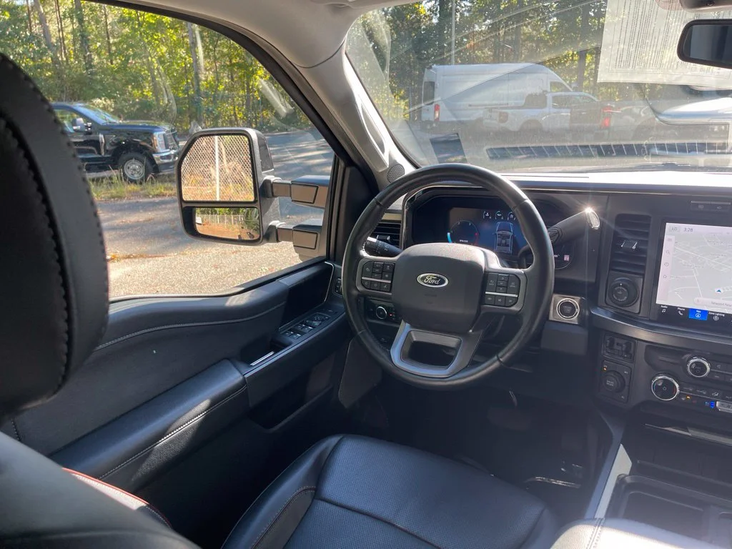 Used 2023 Agate Black Metallic Ford Lariat image 9