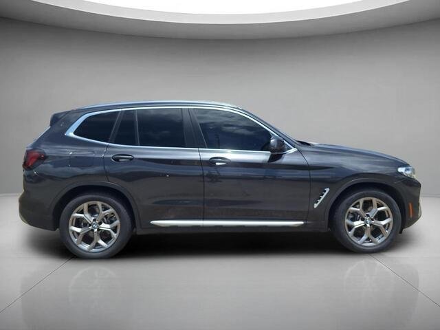Used 2022 Dark Graphite Metallic BMW sDrive30i image 6