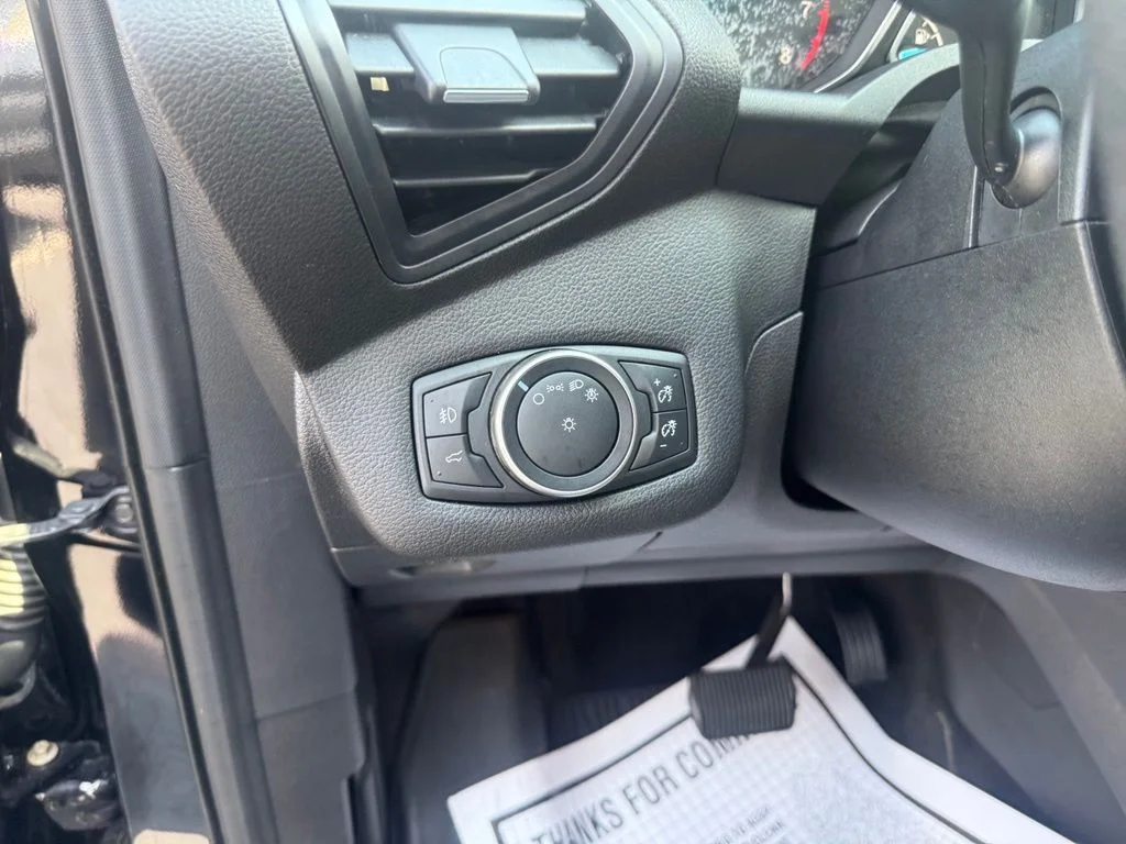 Used 2018 Black Ford SE image 22