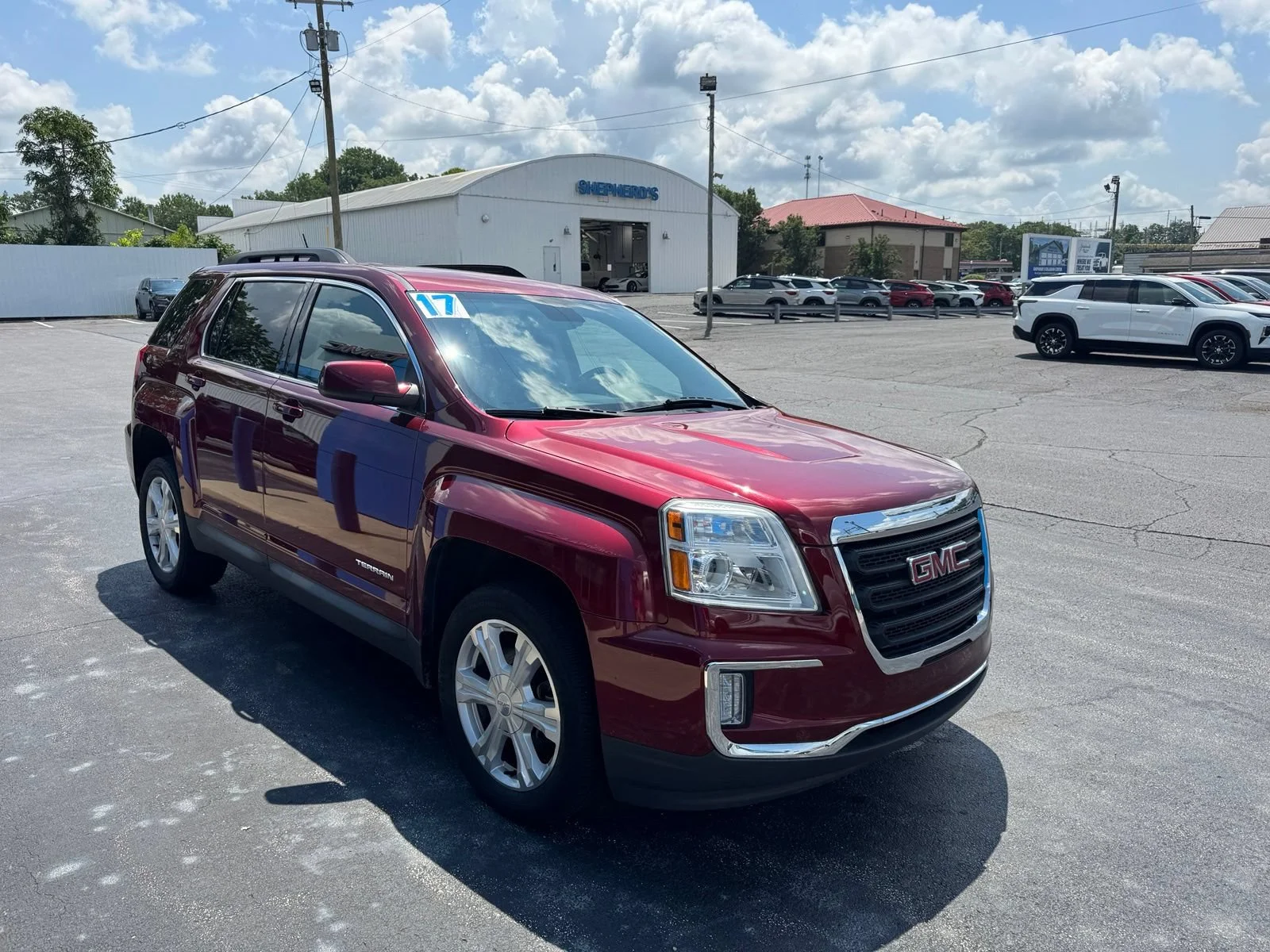 Used 2017 CRIMSON RED TINTCOAT GMC SLE image 6