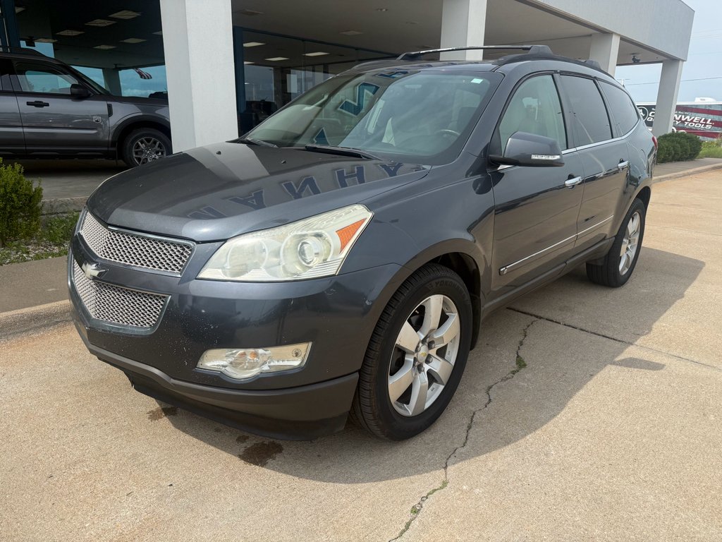 Used 2009 Chevrolet Traverse LTZ with VIN 1GNEV33D29S102383 for sale in Manhattan, KS